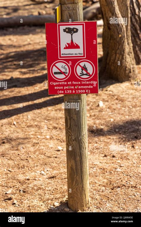 Forest fire prevention sign in France Stock Photo - Alamy