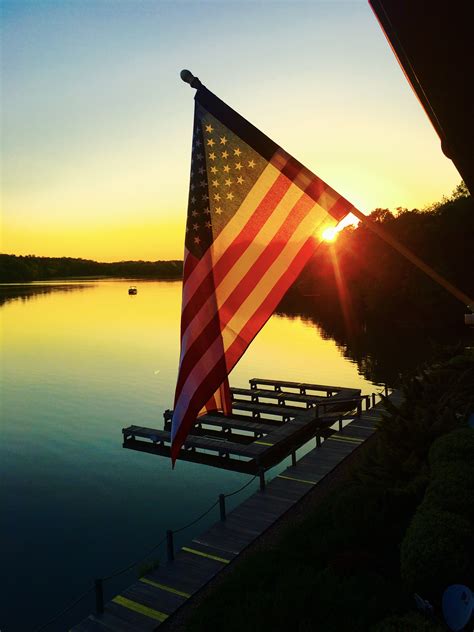 American Flag and a sunset... beauty | American flag, Beautiful sunset ...