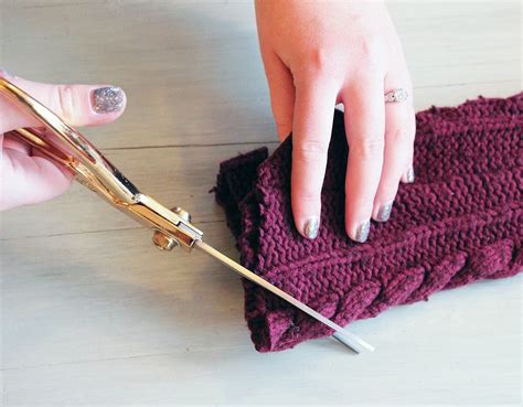 DIY Weasley Sweater Wine Bottle Cozy | POPSUGAR Smart Living