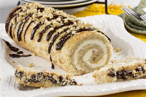 Banana Bread Roll | MrFood.com