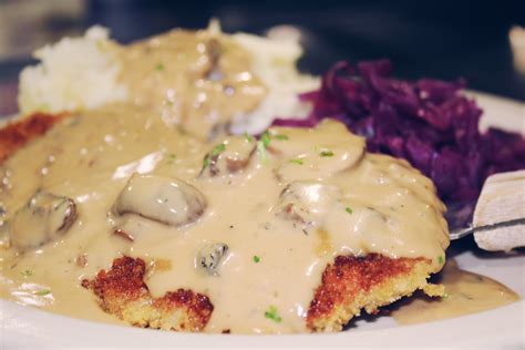 German Jaeger Schnitzel - Carry Out DINNER Menu - Poppies Restaurant ...