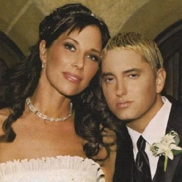 Tabloid Whore: EMINEM'S EX WIFE KIM SAYS THE RAPPER NEEDS VIAGRA.