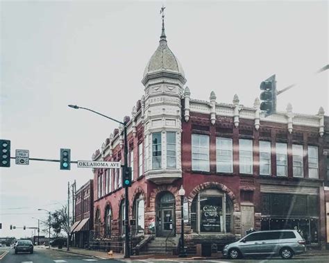 15 Instagrammable Places in Guthrie: Places to Take Pictures ...