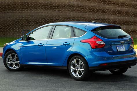 2012 Ford Focus Hatchback SEL :: Tom Strongman