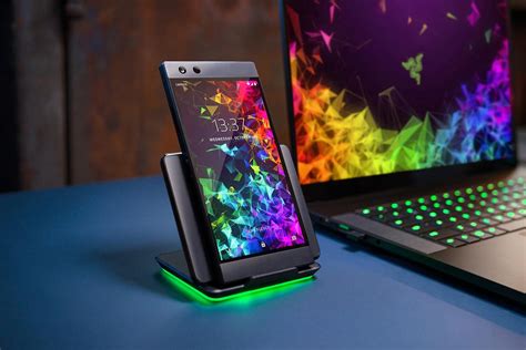 Razer Phone 2 brings more power, performance, and color for gamers