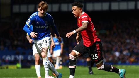 Everton vs. Manchester United live stream: Premier League TV channel ...