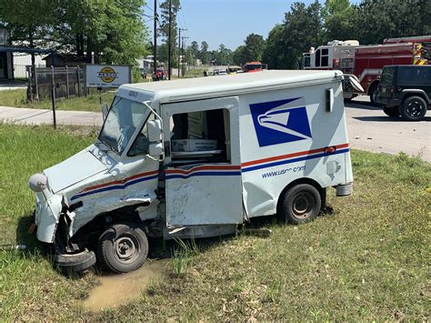 MAIL TRUCK CRASH ON FM 3083 – Montgomery County Police Reporter