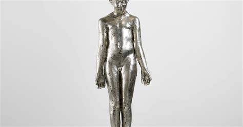 Kiki Smith - Biography | Pulpo Gallery