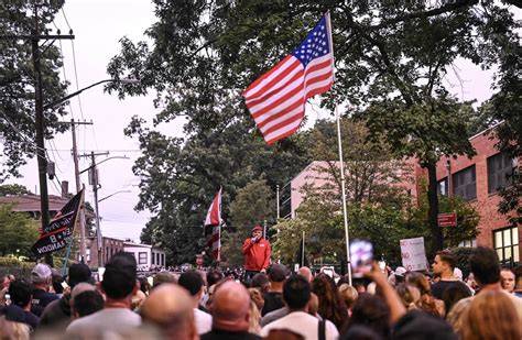 Anti-immigration protest in New York - Anadolu Ajansı