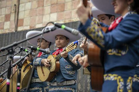 Cinco de Mayo event celebrates music and patriotism