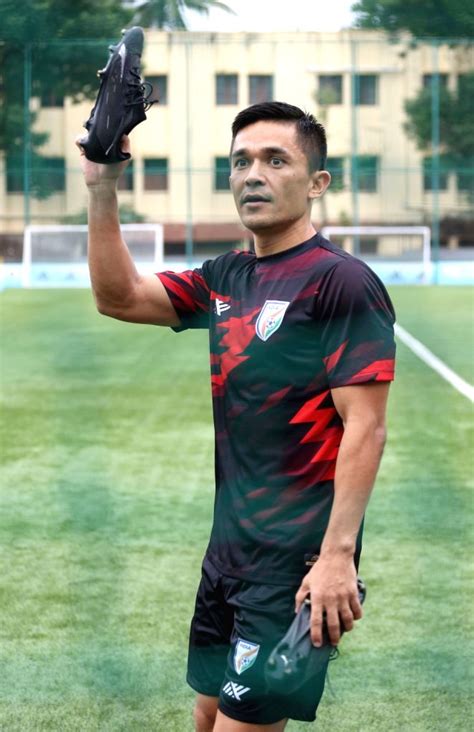 :Bengaluru:Indian football team captain Sunil Chhetri during practice ...