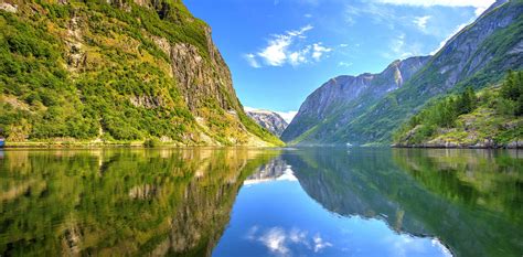 Discover Norwegian Fjords Cruise Holidays | Fred. Olsen Cruises