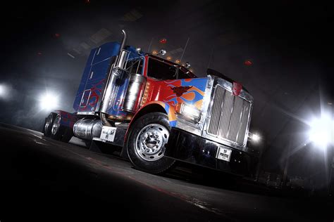 Optimus Prime Truck Wallpaper - WallpaperSafari