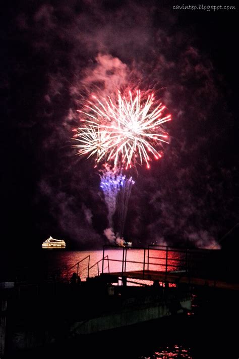 Entree Kibbles: Nightly Fireworks in Summer @ Lake Toya [Hokkaido, Japan]