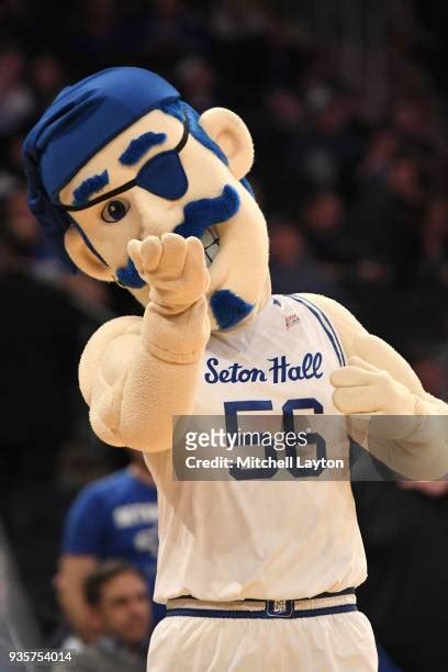 Seton Hall Mascot Photos and Premium High Res Pictures - Getty Images