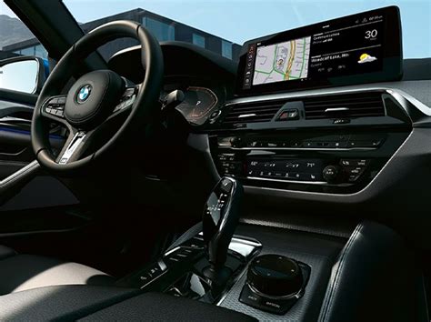 2023 BMW 5 Series Comparison | BMW Dealer Near Lansing, MI