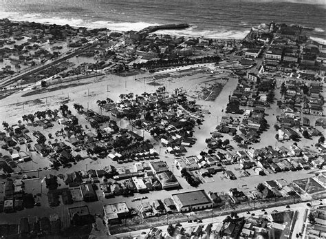 Rare Historical Photos of The Los Angeles flood of 1938