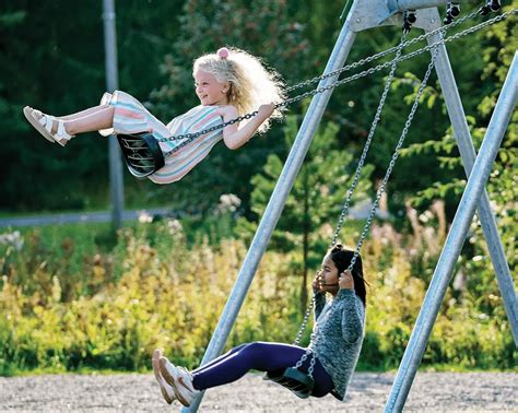 KOMPAN | Classic Playground Swings