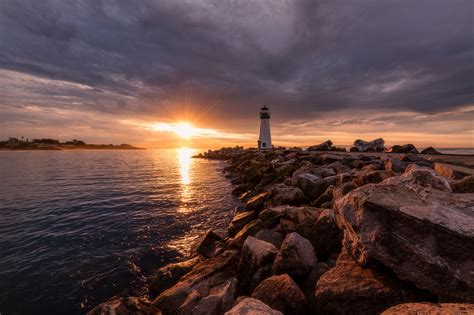 Walton Lighthouse Santa Cruz Sunrise – Getty Photography