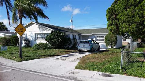 Burling Ridge Portfolio - Lake Worth, FL for Sale | LoopNet