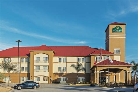 La Quinta Inn & Suites by Wyndham Houston Hobby Airport | Houston, TX ...