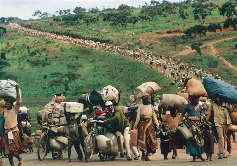 Passion and death of the Hutu refugees (Joan Carrero, 04.22.1997) - L'HORA