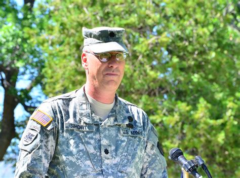 Hawthorne Army Depot installs new commander | Article | The United ...