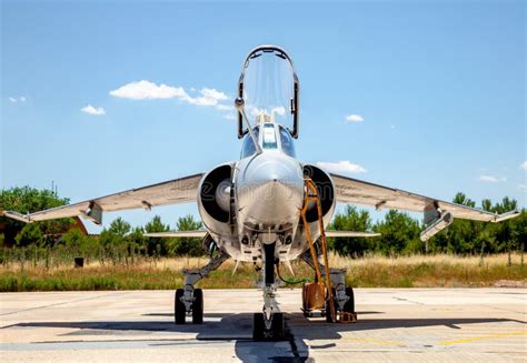 Aircraft Dassault Mirage F1 Editorial Image - Image of engine, military ...