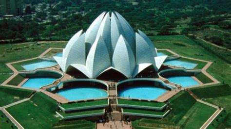 Jewel in the Lotus: The extraordinary story of the Baha’i House of Worship in New Delhi, India ...