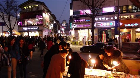 Seoul nightlife resumes as Covid rules wane | Adventure Teaching