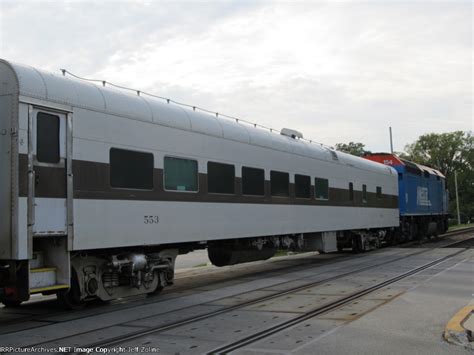 Metra Union Pacific North Line Exclusive Club Car (Car 553)