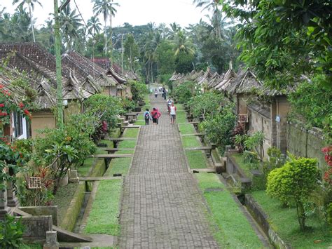 OmahBali Tours: Penglipuran - Unique Traditional Village