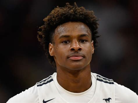 Bronny James Biography, Age, Height, Girlfriend, Net Worth