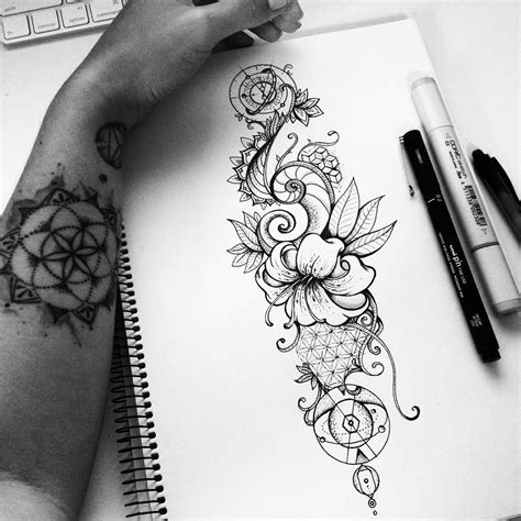 Spiral-flower-space | Dibujos para tatuar, Tatuaje de encaje, Tatuajes elegantes