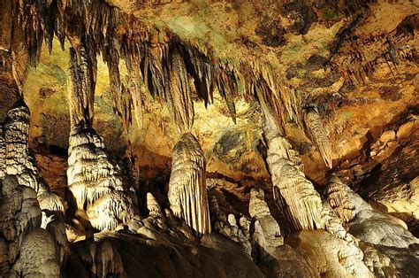 What Are The Differences Between Stalactites And Stalagmites ...