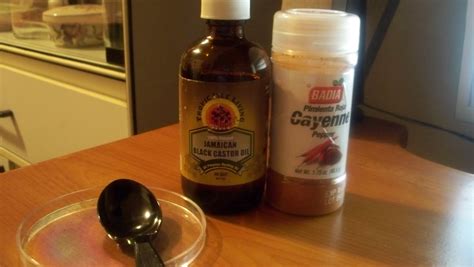 LongerStrongerHair: Castor Oil + Cayenne Pepper = Growth!