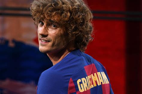 Barcelona's Antoine Griezmann proudly shows off his 'Arsenal 2023' Football Manager wonderkids ...