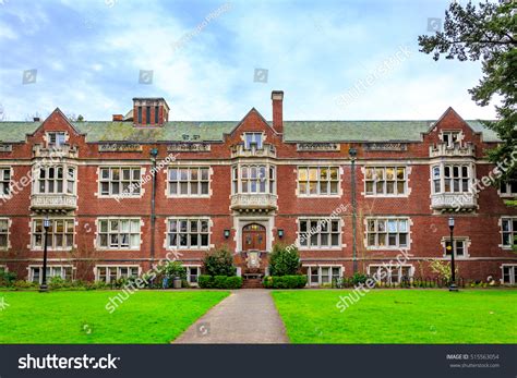 126 Reed College Images, Stock Photos & Vectors | Shutterstock