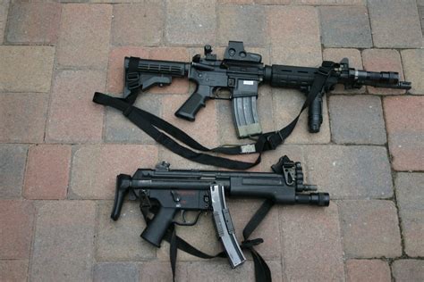 Freedom of Choice: M4 or MP5? - SWAT Survival | Weapons | Tactics