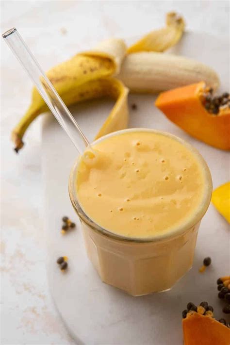 The best Papaya Mango smoothie - Lifestyle of a Foodie