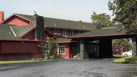 Historic Volcano House At Hawaii Volcanoes National Park