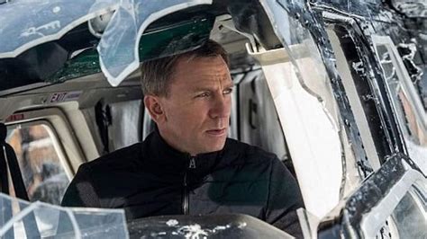 Daniel Craig expected to return to 'Bond 25' sets 'within the week': Report | Movies News | Zee News