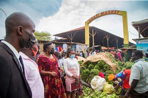 MUSEVENI DISBANDS KAMPALA MARKETS LEADERSHIP - ORDERS KCCA IMMEDIATE TAKEOVER -KCCA | For a ...