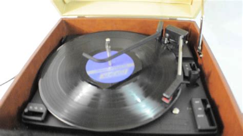 Crosley CR84 Stack O Matic Record Player - YouTube