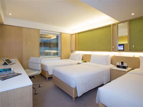 Eaton HK in Hong Kong - Room Deals, Photos & Reviews