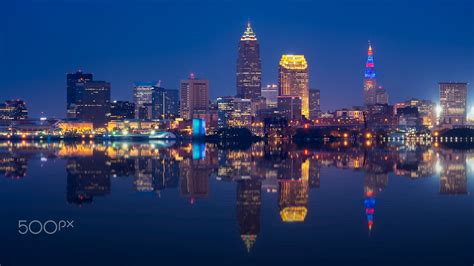 Cleveland skyline at night - Cleveland skyline at night | Cleveland skyline, Skyline, Night skyline