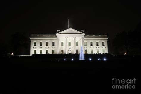 The White House, Front Elevation at Night Photograph by Robert Yaeger ...