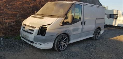 Modifying a Mk7 Ford Transit Sports/ Day Van