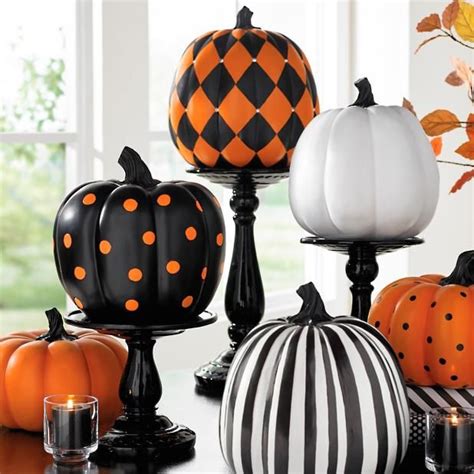 Black Pedestal Stands, Set of Three | Grandin Road | Pumpkin decorating, Halloween pumpkins ...