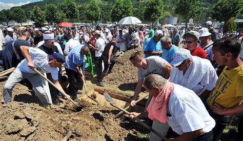 Srebrenica Anniversary: Thousands Mark 21 Years Since Massacre - NBC News